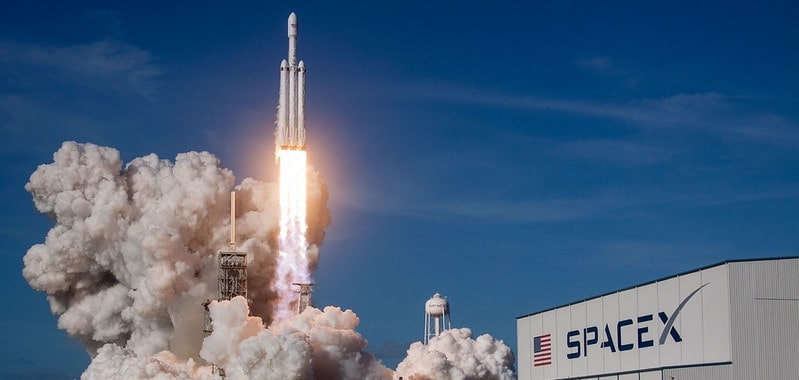 SpaceX llevará a la humanidad al espacio con 39 motores