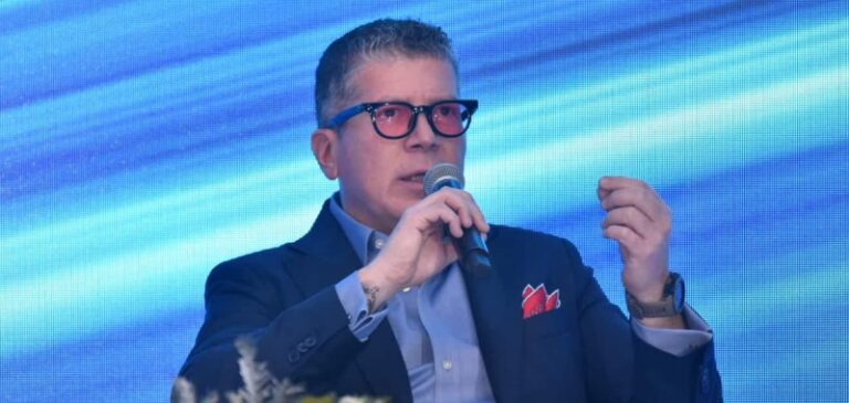 luis-lozano-presidente-toyota-motor-mexico