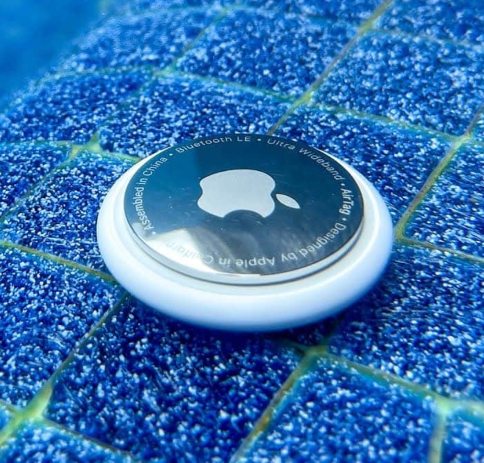 8. Es resistente al agua y al polvo