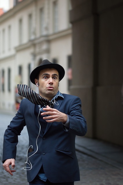 7. No es recomendable usar audífonos 