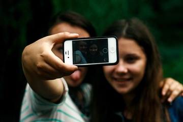 6. Estudios psicológicos demostraron que las selfies de Facebook son dañinas