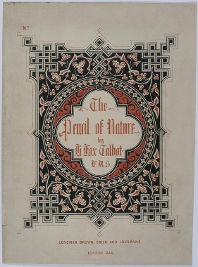 2. 'The pencil of the nature' fue el nombre del primer libro que se ilustró con fotos