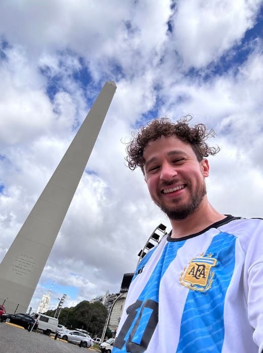 3. ¿Cuánto cobra Luisito Comunica por publicidad?