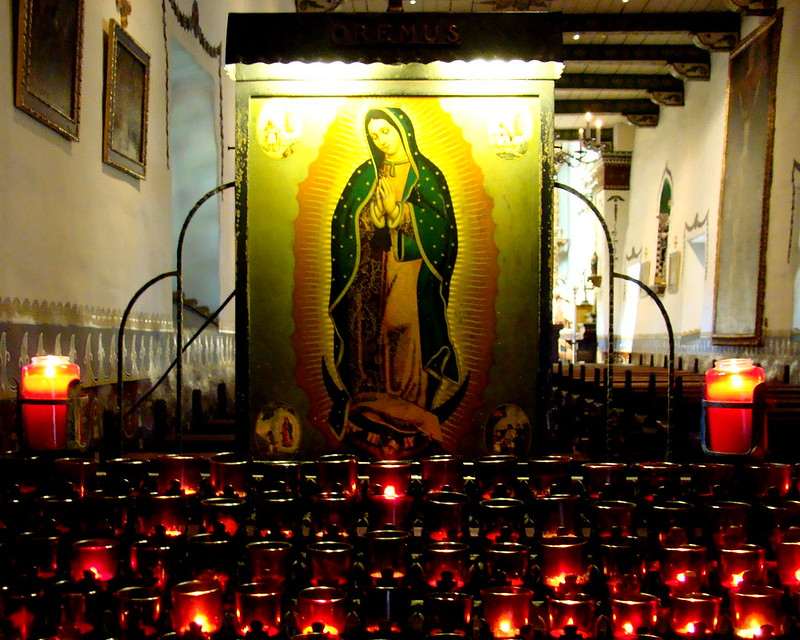 2. En 1988 la celebración de la Virgen María fue reconocida de forma internacional