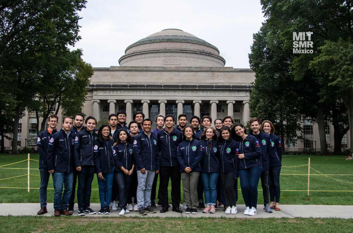 Estos estudiantes mexicanos desarrollaron un nanosatélite con ayuda del MIT