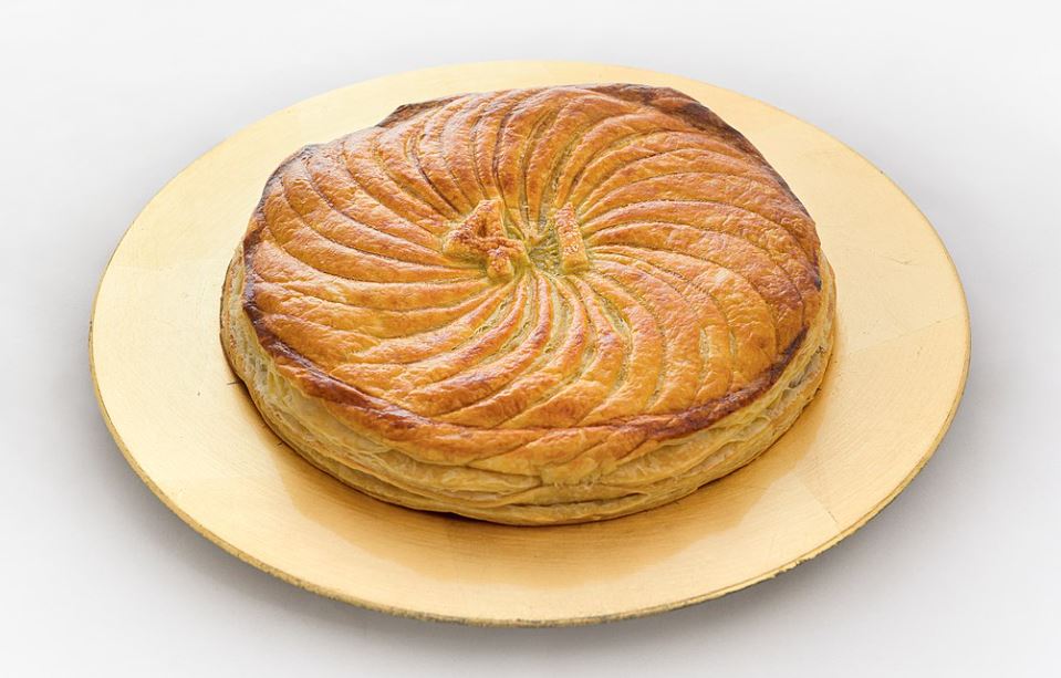 9. Galette des Rois, el pan francés con el que celebran el Día de Reyes