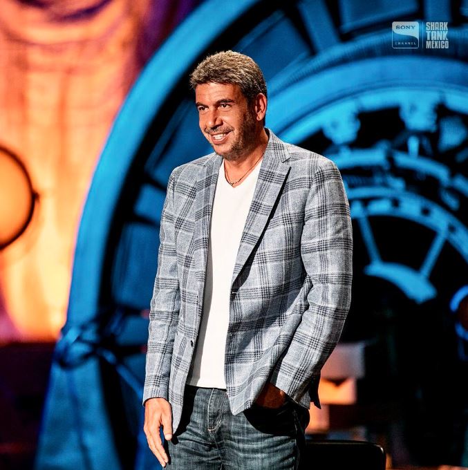 1. “Prueba y arriésgate porque igual como pega un proyecto, pega otro y te vas para arriba”, Arturo Elías Ayub.