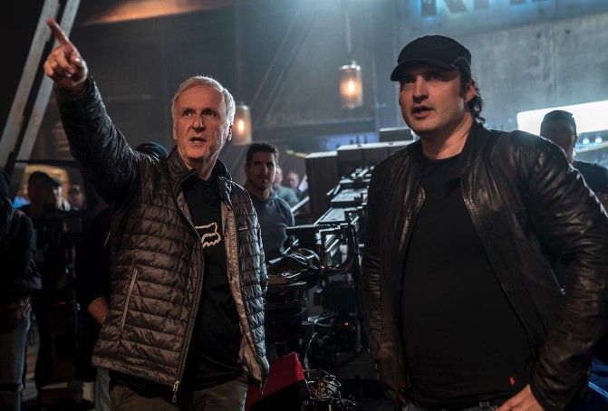 8. "¡Soy el rey del mundo!", James Cameron, Mejor Director, Titanic, 1997