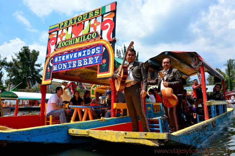 6 curiosidades de las trajineras de Xochimilco, la Venecia de México 4