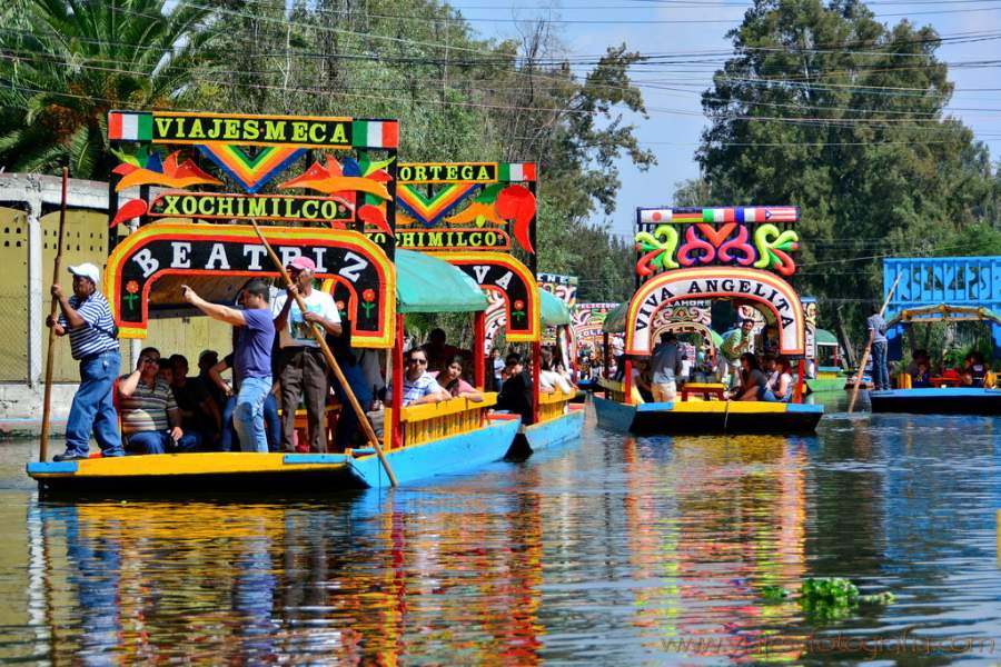 6 curiosidades de las trajineras de Xochimilco, la Venecia de México 5