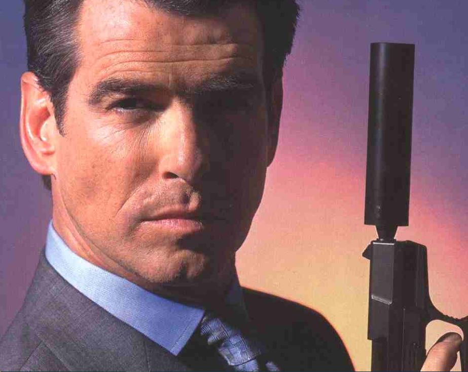 5. James Bond no teme trabajar en equipo