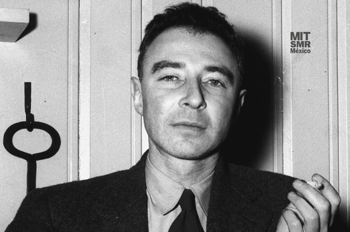 Robert Oppenheimer, su historia más allá de la bomba atómica