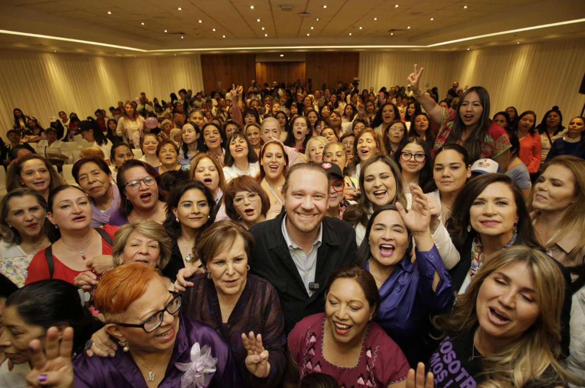 Santiago Taboada se compromete a impulsar equidad de género en CDMX