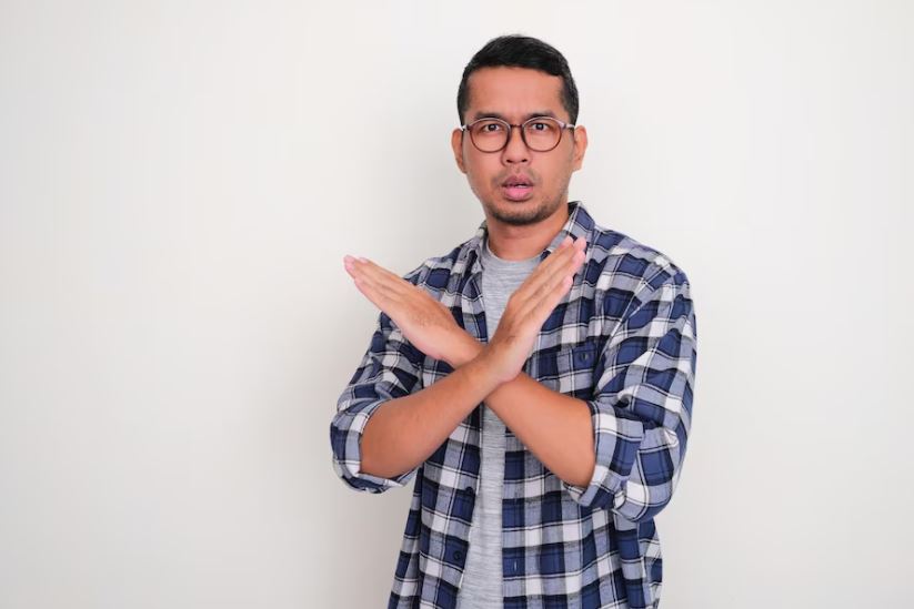 5. MITO: El voto nulo se reparte entre los candidatos existentes.