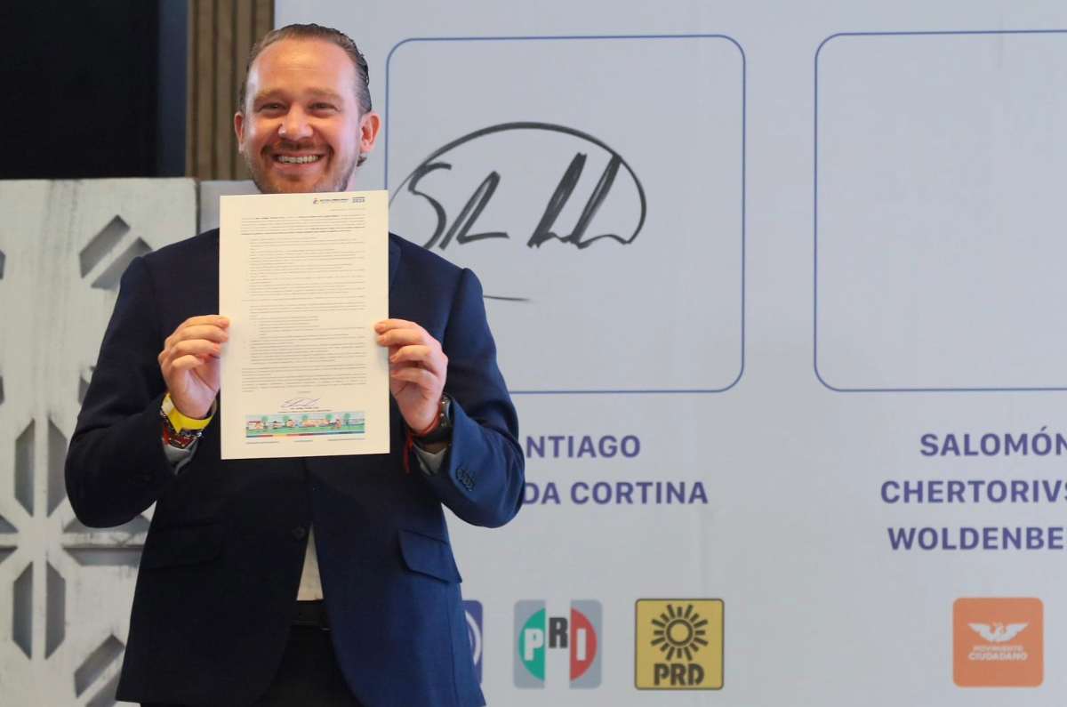Santiago Taboada firma el Pacto por la Primera Infancia de la CDMX