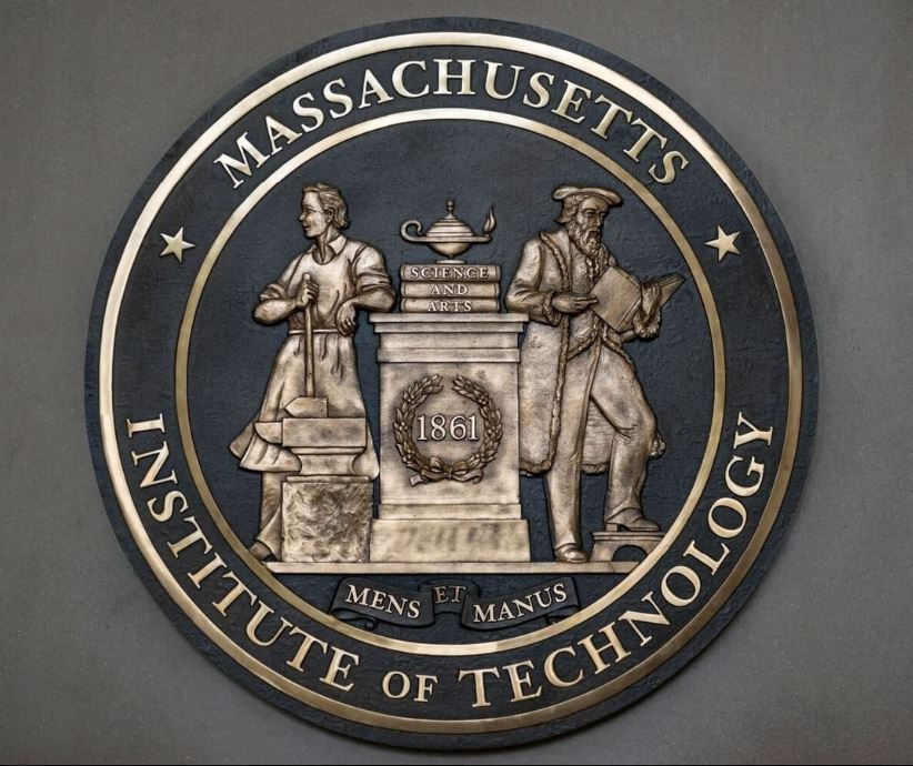 1. Instituto Tecnológico de Massachussets (MIT) 