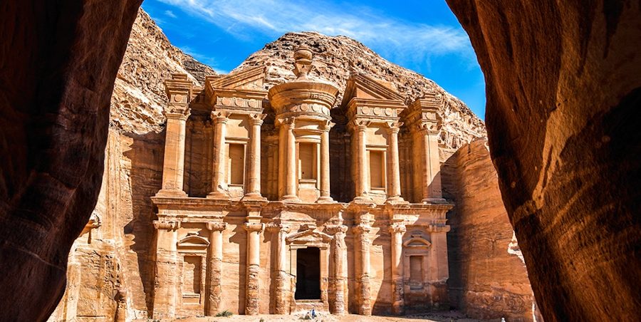 6. Petra, Jordania