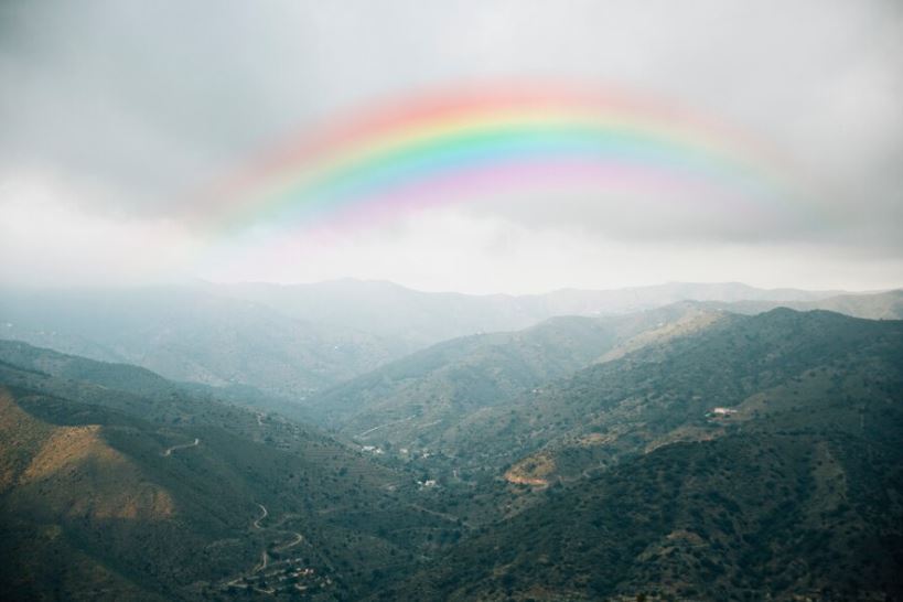 3. No hay un número exacto de colores que formen un arcoíris