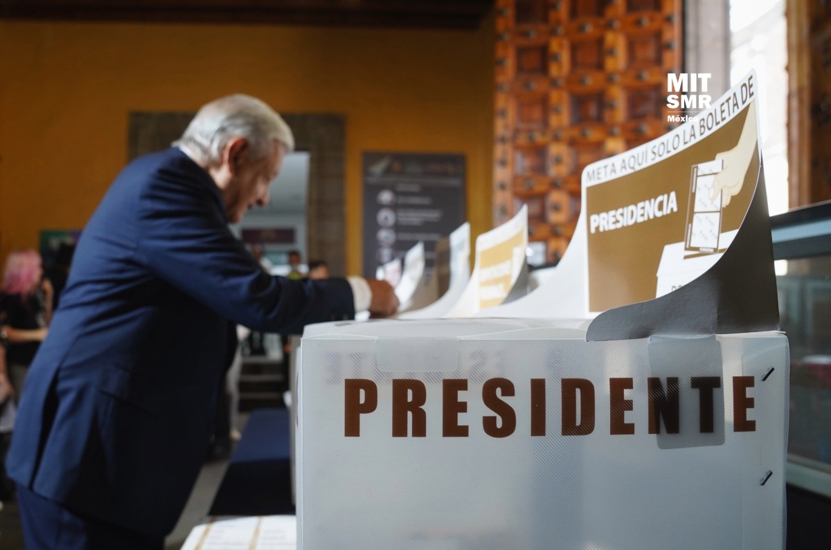 AMLO emite su voto por última vez como presidente de México