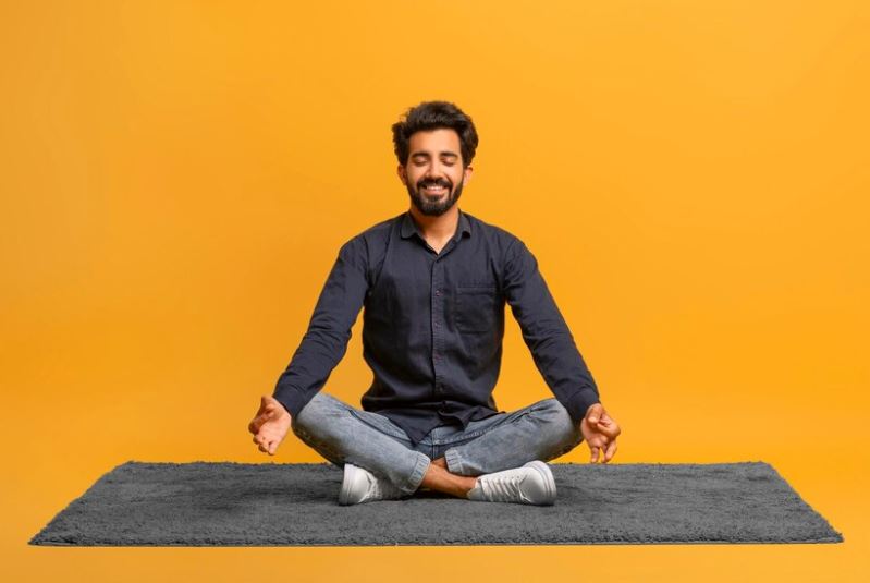 6 beneficios del yoga para tu  productividad laboral y salud mental 2