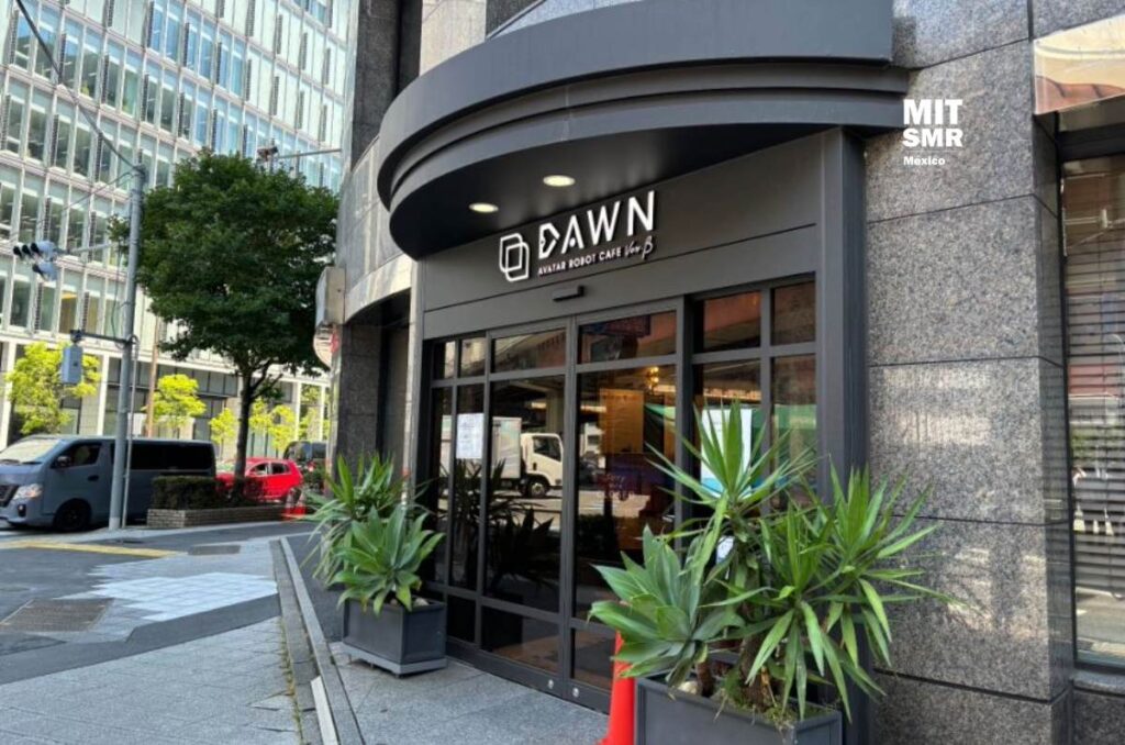 cafe usa robots para emplear personas con discapacidad