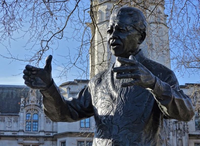 8. "Los niños y las niñas no solo son el futuro de la sociedad sino el futuro de las ideas"