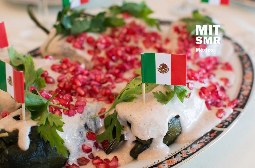 chiles-en-nogada-seis-formas-de-reinventar-este-platillo-y-crear-tu-negocio