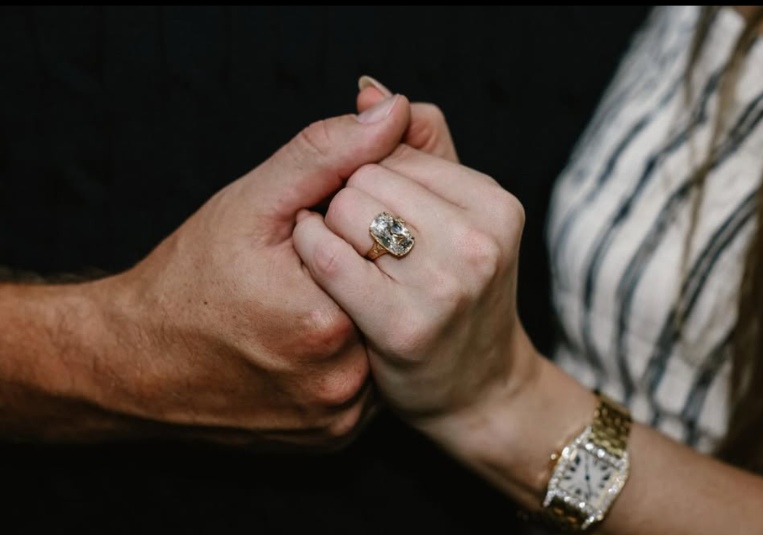 Taylor-Swift-y-Travis-Kelce-se-comprometen