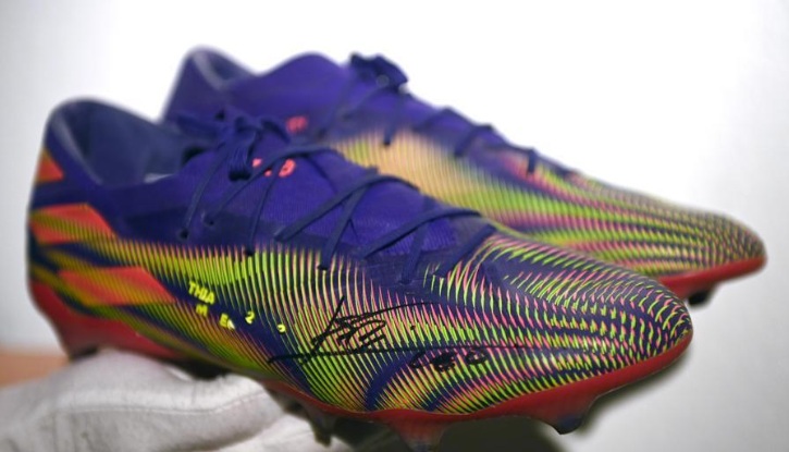 Los tenis de futbol más caros del mundo: El Top 10 que rompe récords (y bolsillos) 5